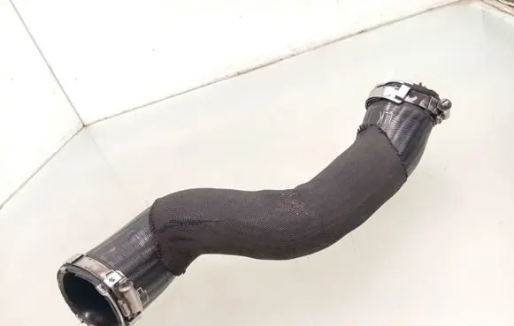 Audi A4 S4 B7 8E 8H Intercooler hose/pipe