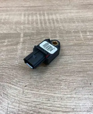 Toyota Avensis T250 Airbag deployment crash/impact sensor 8983405020