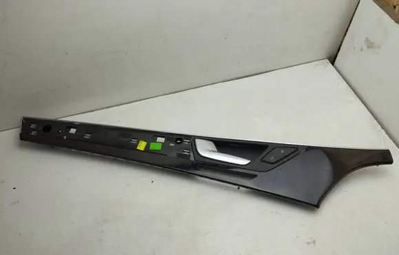 Audi A8 S8 D4 4H Front door trim bar 4H0867101