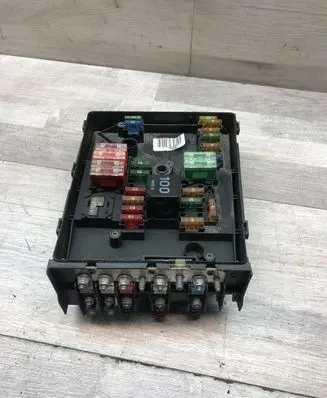 Volkswagen PASSAT B7 Fuse module 1K0937125A 017183071
