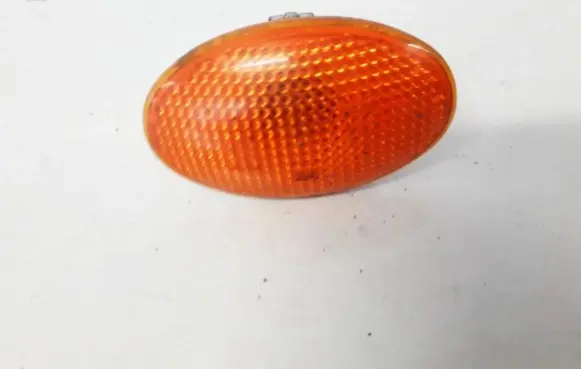 Ford Fiesta Front fender indicator light 93bg13k309ab