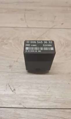 Mercedes-Benz E W124 Other relay 0065453632 05999600