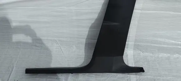 (B) pillar trim (bottom)
