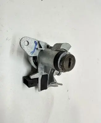 Audi A8 S8 D3 4E Tailgate exterior lock 8E0827573