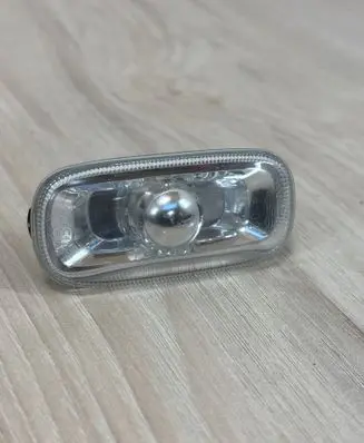 Audi A6 S6 C6 4F Front fender indicator light 8E0949127