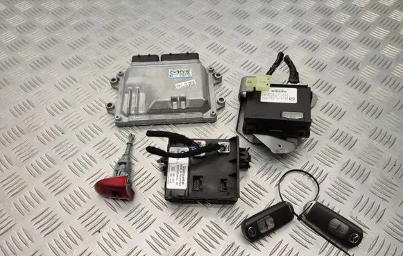 Mazda 2 Engine ECU kit and lock set K6266 PV1018881 D10A675Z0C
