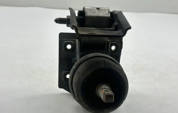 Volkswagen Sharan Engine mount bracket 7M0199131 95VW6B032