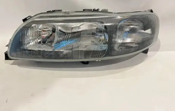 Volvo V70 Headlight/headlamp 200436052 8620696 8662920