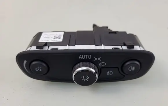 Opel Insignia B Light switch 84215920