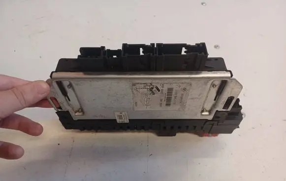 Mercedes-Benz E W211 SAM control unit A0315451732