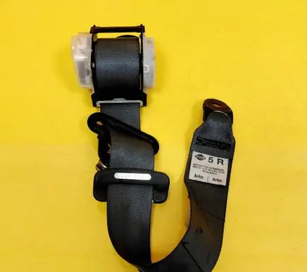 Nissan Maxima Rear seatbelt NSB053NR050