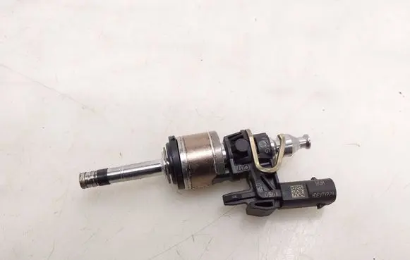 Volkswagen Tiguan Fuel injector 026150007R 05E036K 20250503