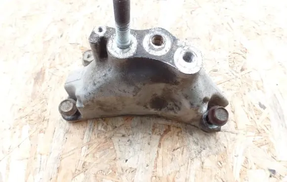 Honda FR-V Engine mounting bracket 55SJD00