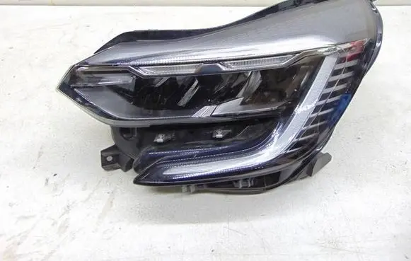 Renault Captur II Headlight/headlamp 01393011 260601693R 1EX2472