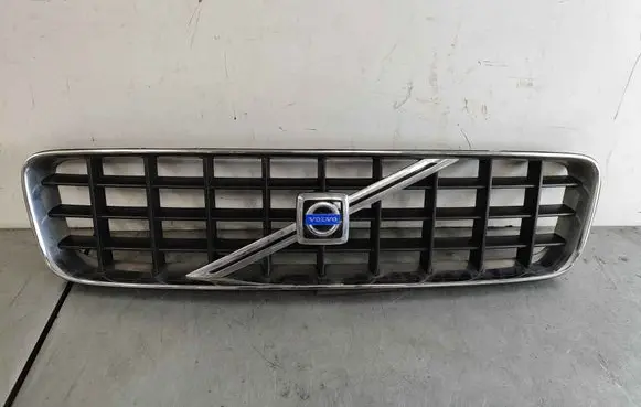 Volvo XC90 Front bumper upper radiator grill 8620641
