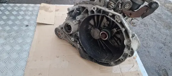 Seat Alhambra (Mk1) Manual 5 speed gearbox MVH