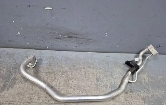 Audi RS Q8 Air conditioning (A/C) pipe/hose 4M0816738N