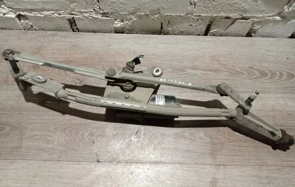 Volvo S60 Front wiper linkage and motor 09151848 404775