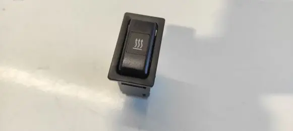 Toyota Avensis T250 Windscreen/window heater switch 153337 153261