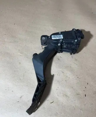 Volkswagen Transporter - Caravelle T5 Accelerator throttle pedal 6PV00849503 7H1721503