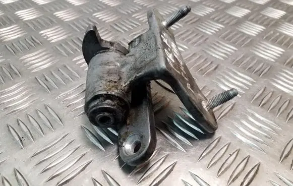 Mercedes-Benz E W212 Front door lower hinge 