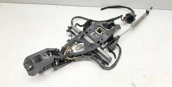 Volvo XC60 Rear door exterior handle/bracket 30784205