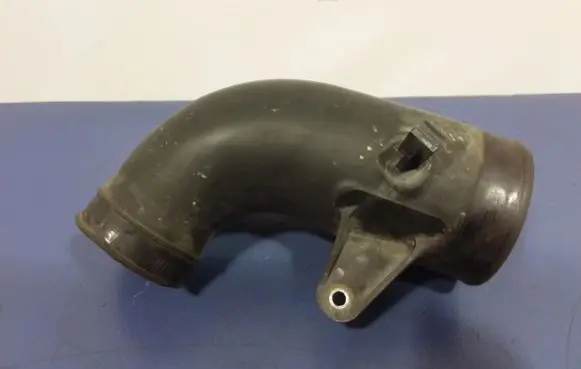 Suzuki Liana Air intake hose/pipe