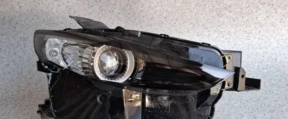 Mazda CX-30 Headlight/headlamp DFR751030 15553R