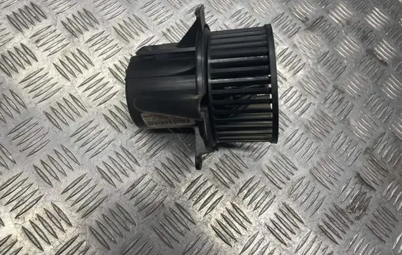 Peugeot 307 Heater fan/blower B9506 PF2A23386