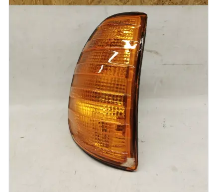 Mercedes-Benz W123 Front indicator light 0008207421 A0008207421 0008200521