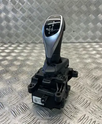 BMW 3 F30 F35 F31 Gear shifter/selector 9296899