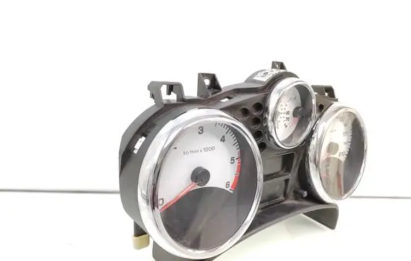 Speedometer (instrument cluster)
