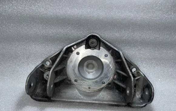 Audi Q7 4L Coil spring mount 7L0412391