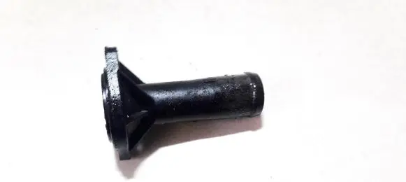 Volkswagen Golf IV Engine coolant pipe/hose 038121121