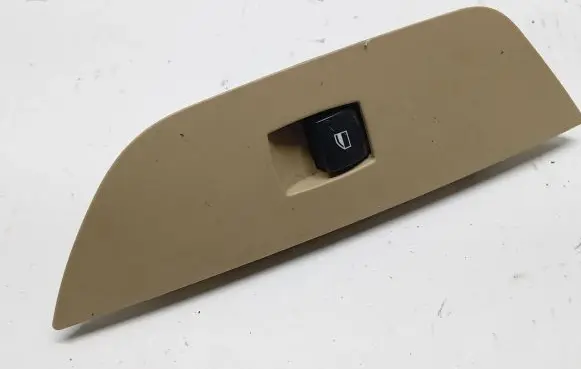 BMW X1 E84 Quarter vent window switch 6935534