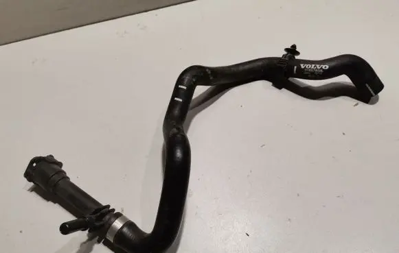 Volvo XC90 Engine coolant pipe/hose 31657656