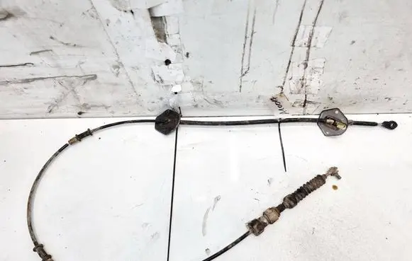 Nissan Quest Gear shift cable linkage 