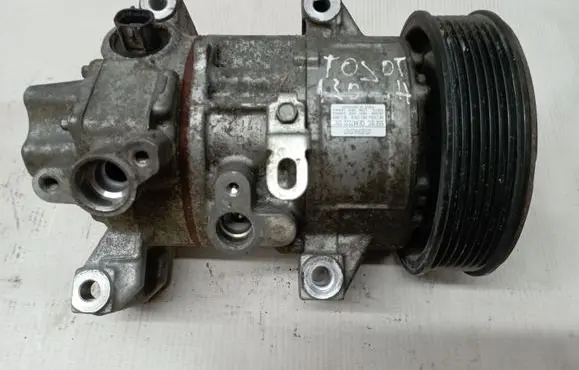 Toyota Avensis T250 Air conditioning (A/C) compressor (pump) 4472209397