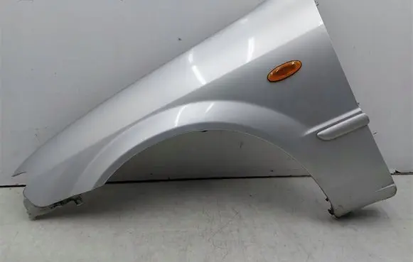 Mazda 323 Fender 