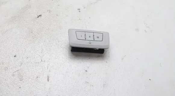 Audi A3 S3 8V Garage door switch 8V5063701 8V5063706