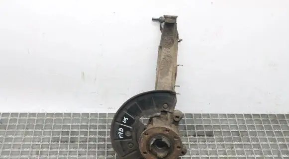 Volkswagen Touareg I Front wheel hub