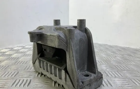 Volkswagen Jetta VI Engine mount bracket 1K0199262CR