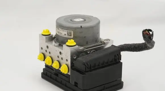 Mini One - Cooper F56 F55 ABS Pump 6877105 6877106