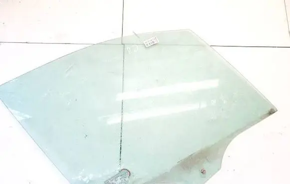 Mercedes-Benz A W168 Front door window glass four-door dot448as2m4