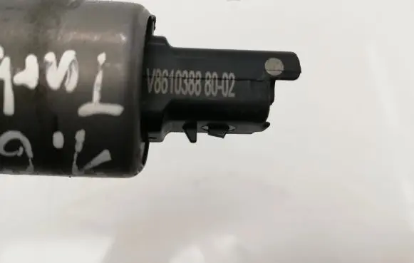 BMW 1 F20 F21 Turbo solenoid valve V861038880