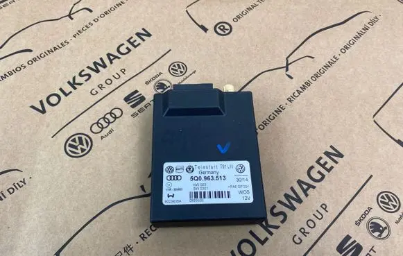 Volkswagen Golf VII Other control units/modules 5Q0963513