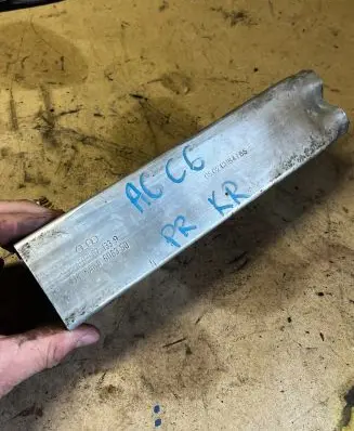 Audi A6 S6 C6 4F Front bumper mounting bracket 4F0807133 606360