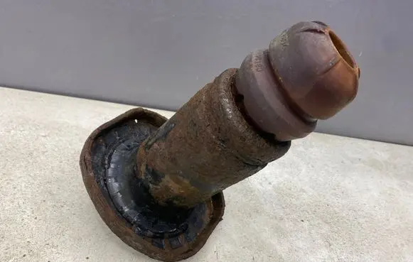 Volvo V70 Rear shock absorber damper bump stop 7G915K570MBB