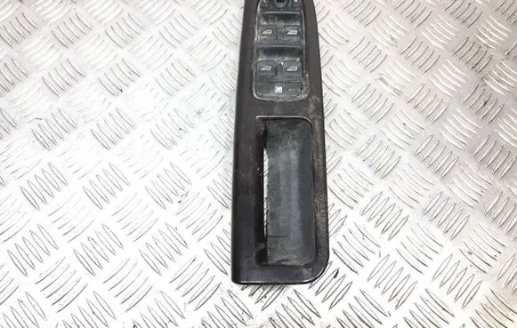 Volvo V50 Electric window control switch 30658444 03451100 30658445