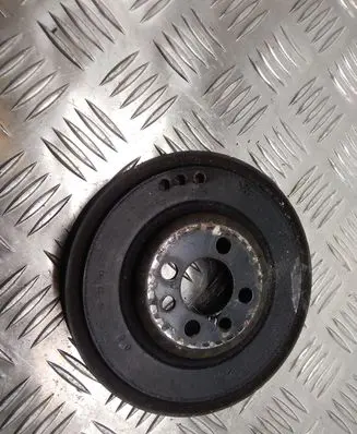 Volkswagen Golf V Crankshaft pulley 06A105243E